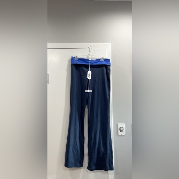 Calvin Klein performance leggings Blue and Black Yoga Pants - Picture 4 of 8